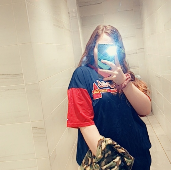 Meet your Posher, Julianna(lb) - Picture 1 of 1